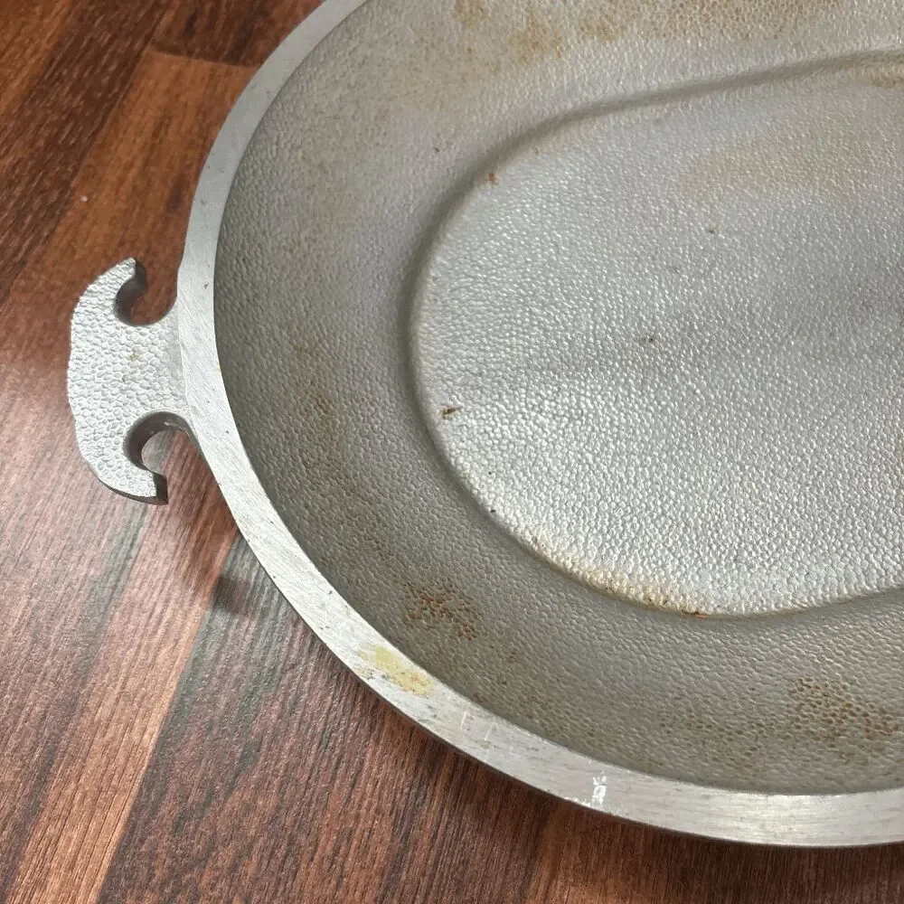 vintage guardian service cookware Cast Aluminum oval lid serving tray dutch oven - Picture 4 of 5